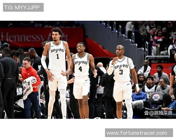 马刺与快船激战正酣4月23日精彩对决引发球迷热议